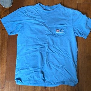 Vineyard vines t shirt